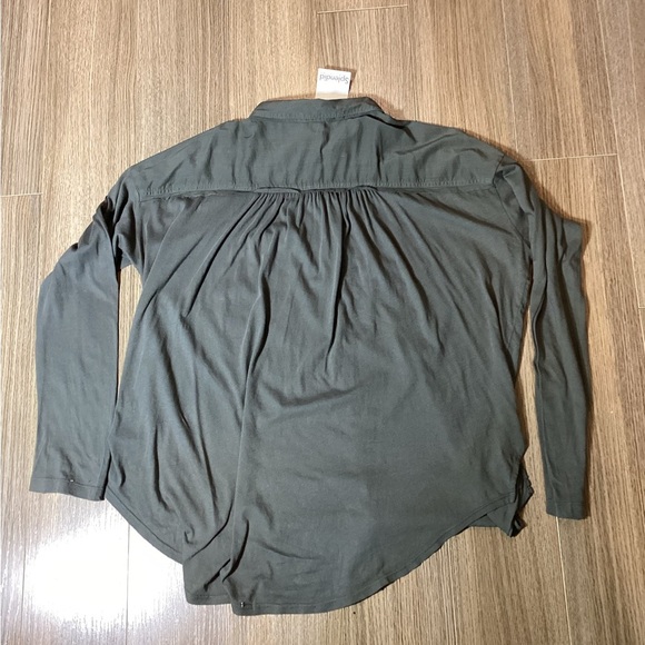 Splendid Women’s Dark Green Casual Button-Down Shirt‎ – Size L - NWT - Picture 7 of 8